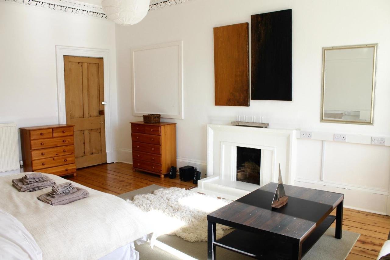 Lothian Road - Castle View Apartment Единбург Екстериор снимка