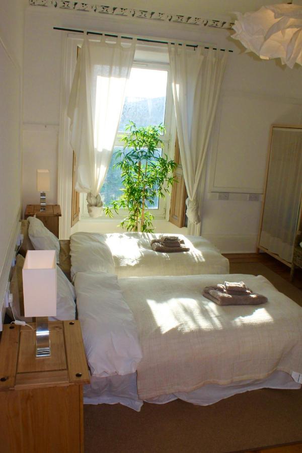Lothian Road - Castle View Apartment Единбург Екстериор снимка