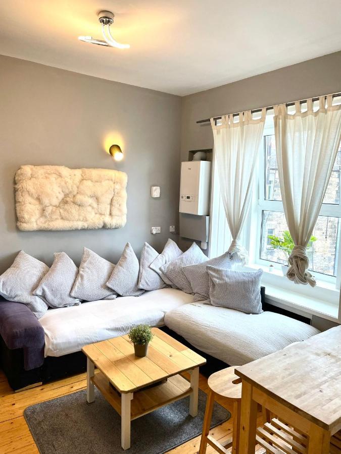 Lothian Road - Castle View Apartment Единбург Екстериор снимка